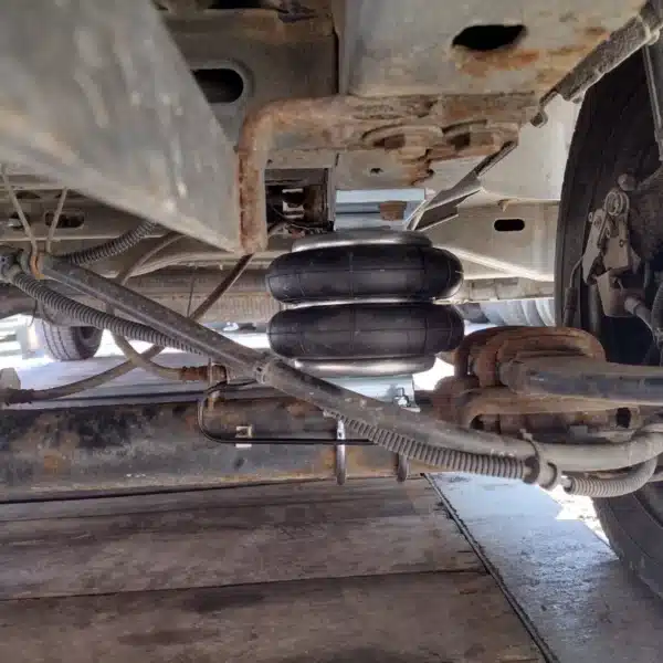 Renault Master/Opel Movano/Nissan Interstar installed air suspension