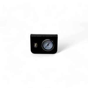 Universal manometer with valve